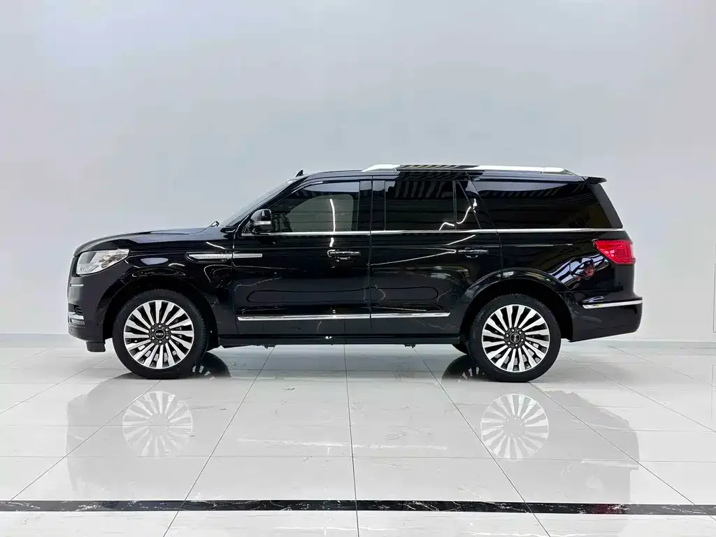 Lincoln Navigator — фото 5