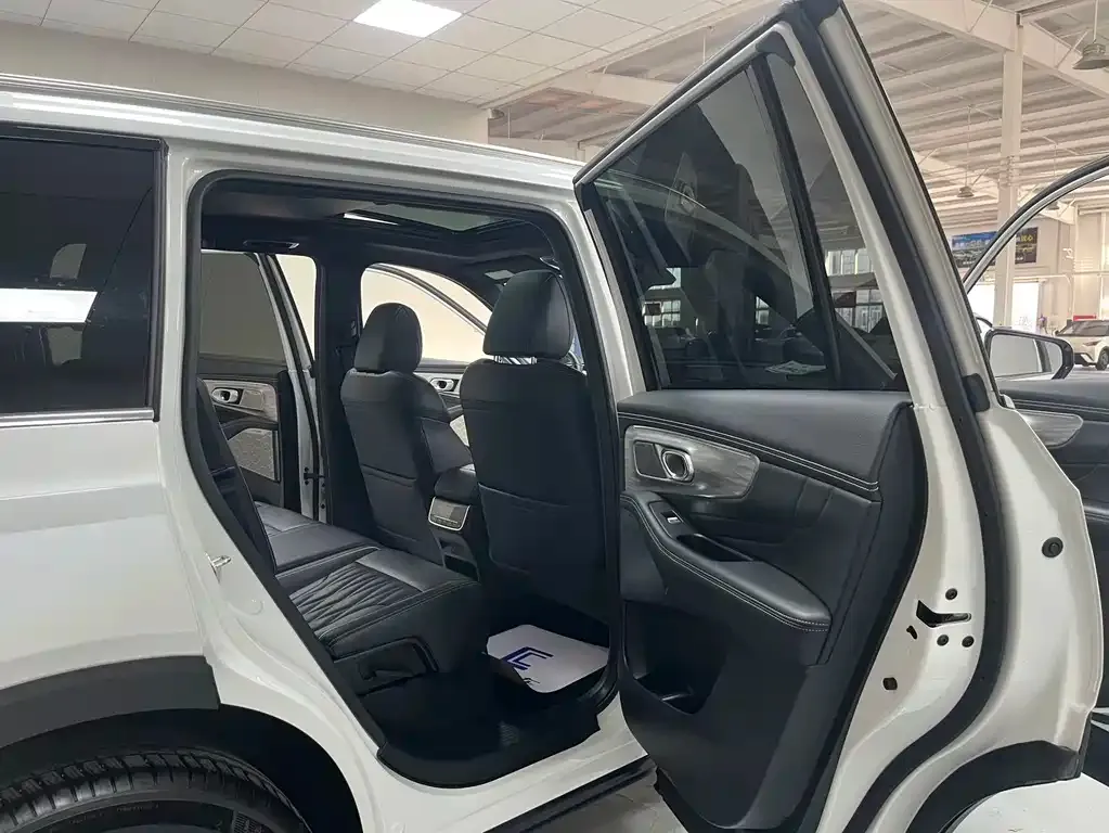 GAC Motor Trumpchi GS8 — фото 10