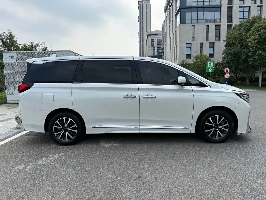 GAC Motor Trumpchi M8 — фото 6