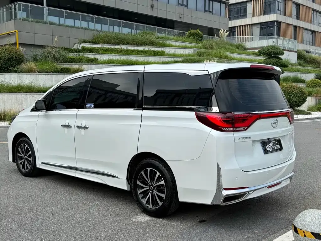 GAC Motor Trumpchi M8 — фото 8