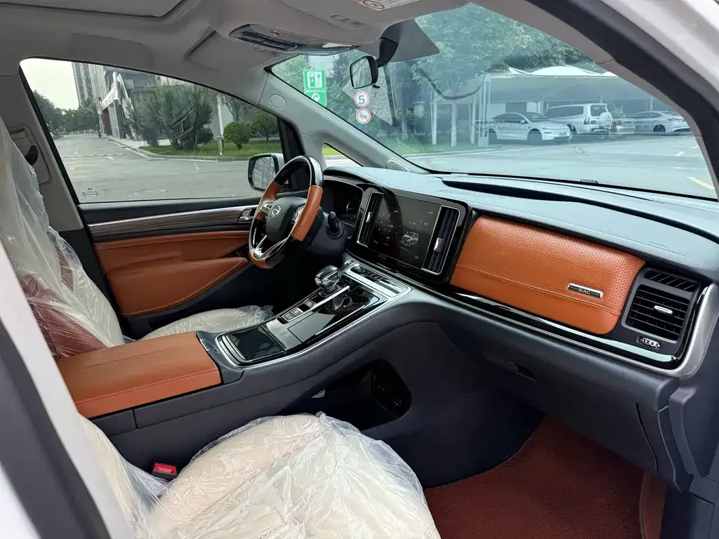 GAC Motor Trumpchi M8 — фото 2