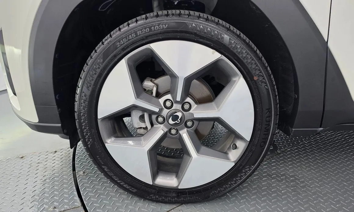 KG Mobility (Ssangyong) Torres — фото 8