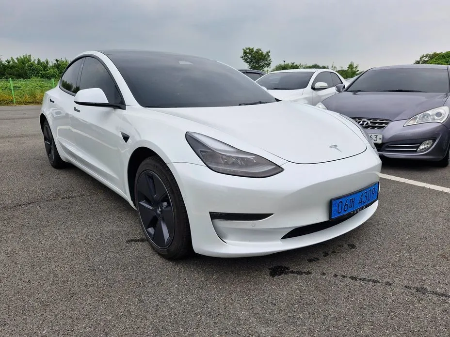 Tesla Model 3 — фото 5