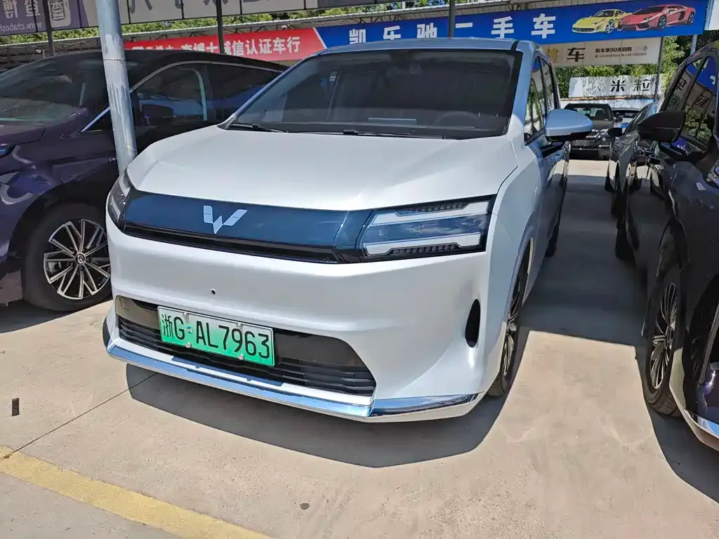 Wuling Xingguang 730 New Energy — фото 1