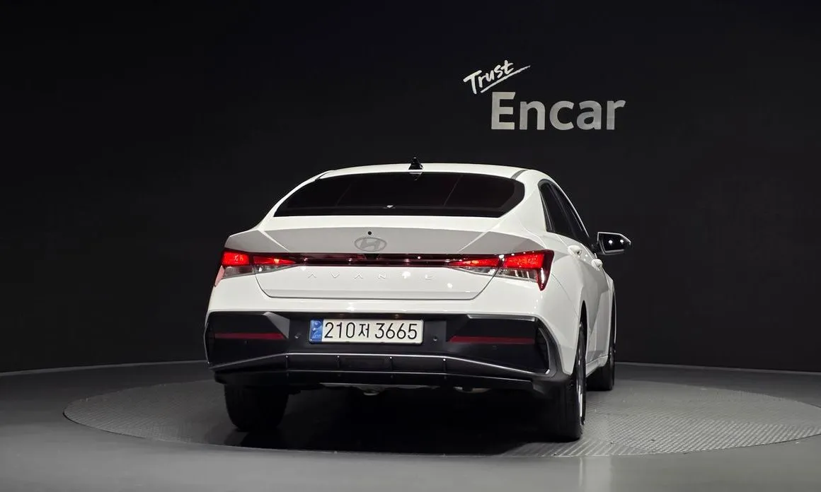 Hyundai AVANTE — фото 4