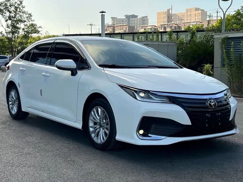 Toyota Allion — фото 5