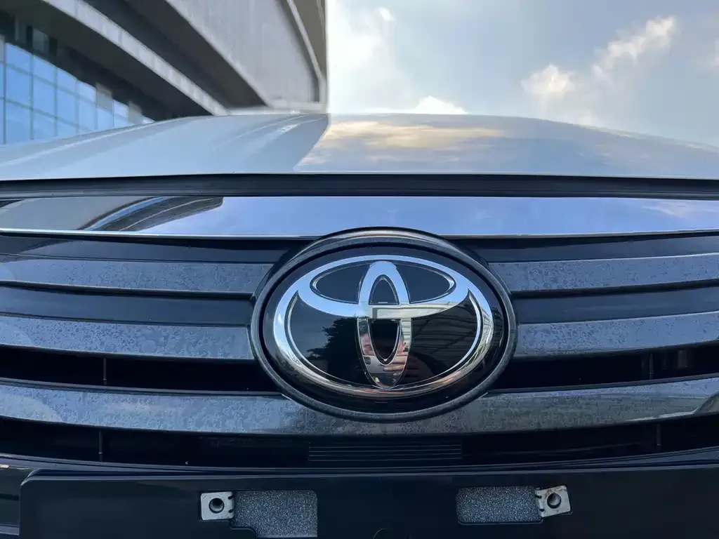 Toyota Allion — фото 6
