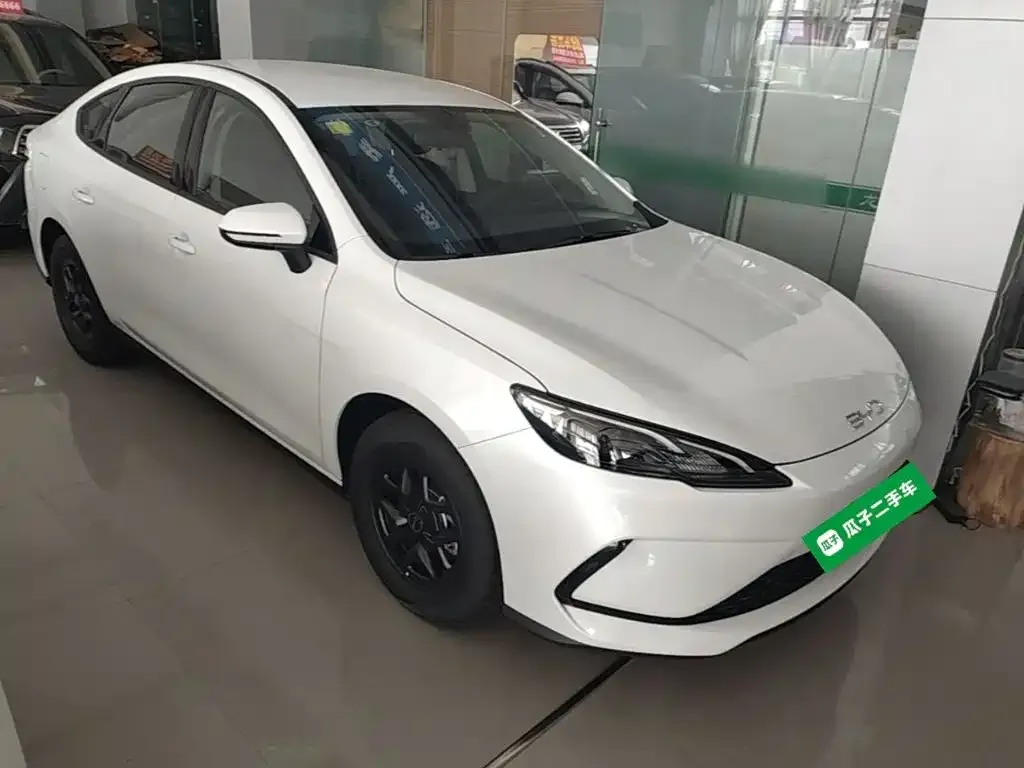 BYD Seal 05 DM-i — фото 7