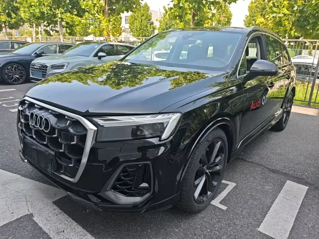 Audi Q7 — фото 6