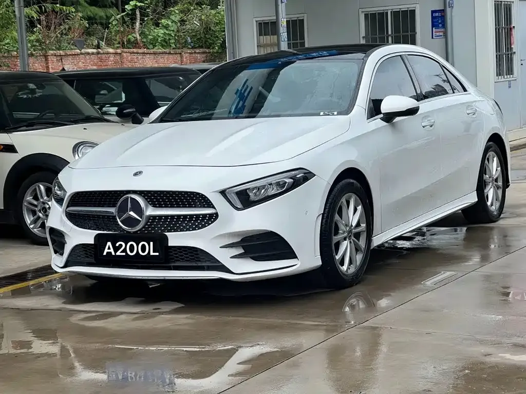 Mercedes-Benz A-Class — фото 1
