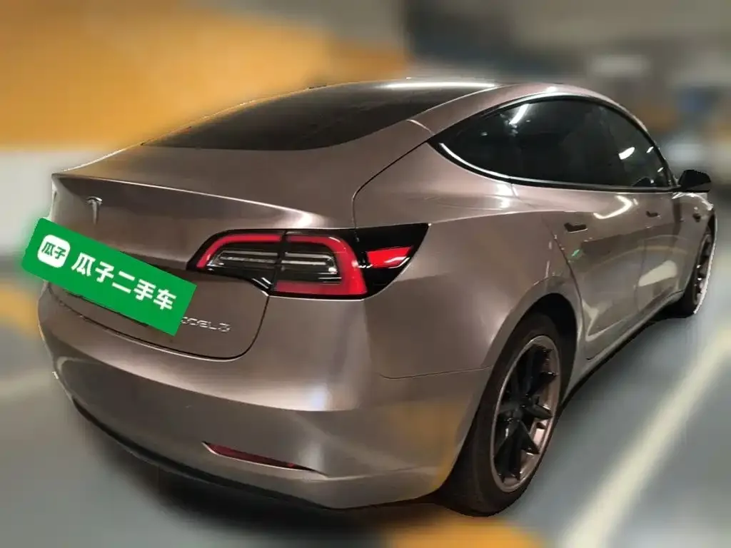 Tesla Model 3 — фото 3