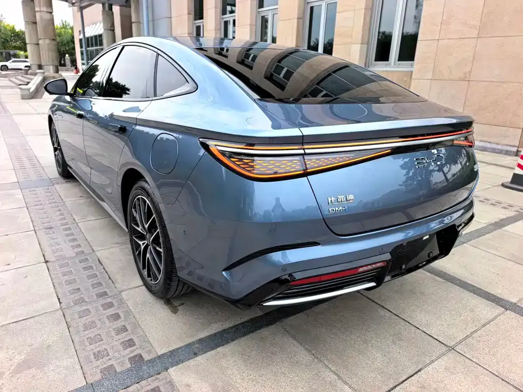 BYD Seal — фото 4