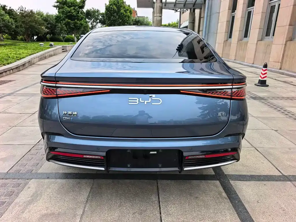 BYD Seal — фото 7