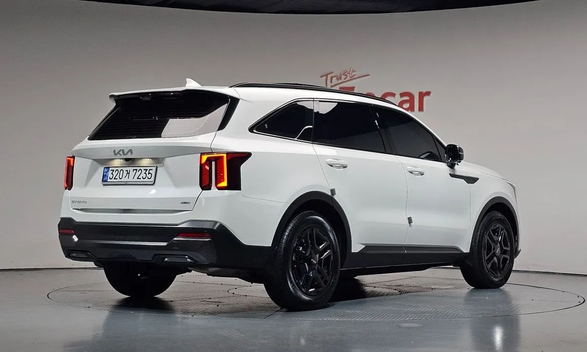 Kia Sorento — фото 4