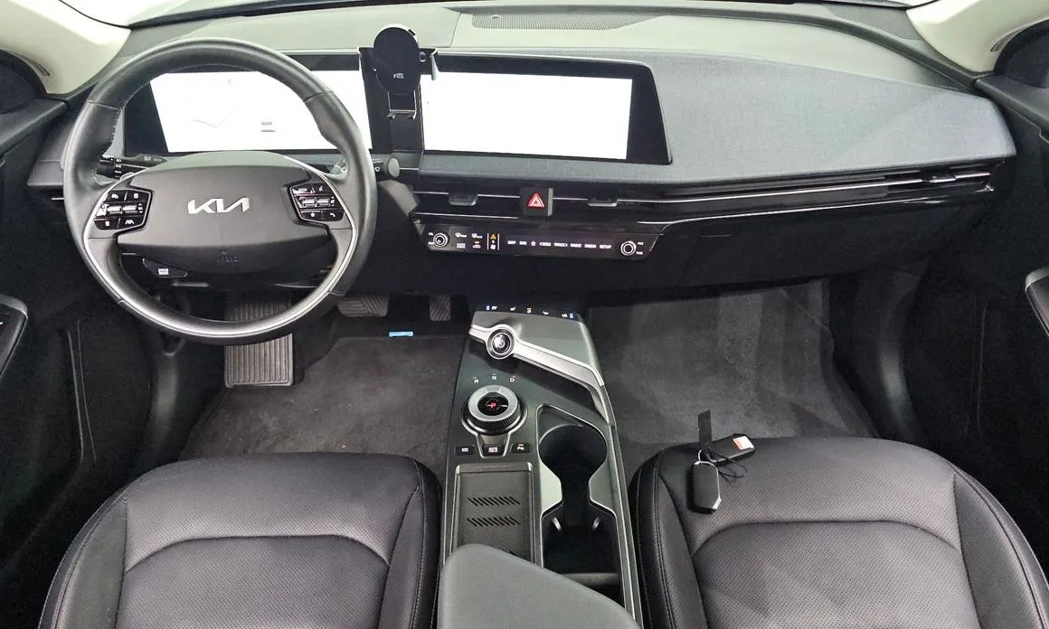 Kia EV6 — фото 6