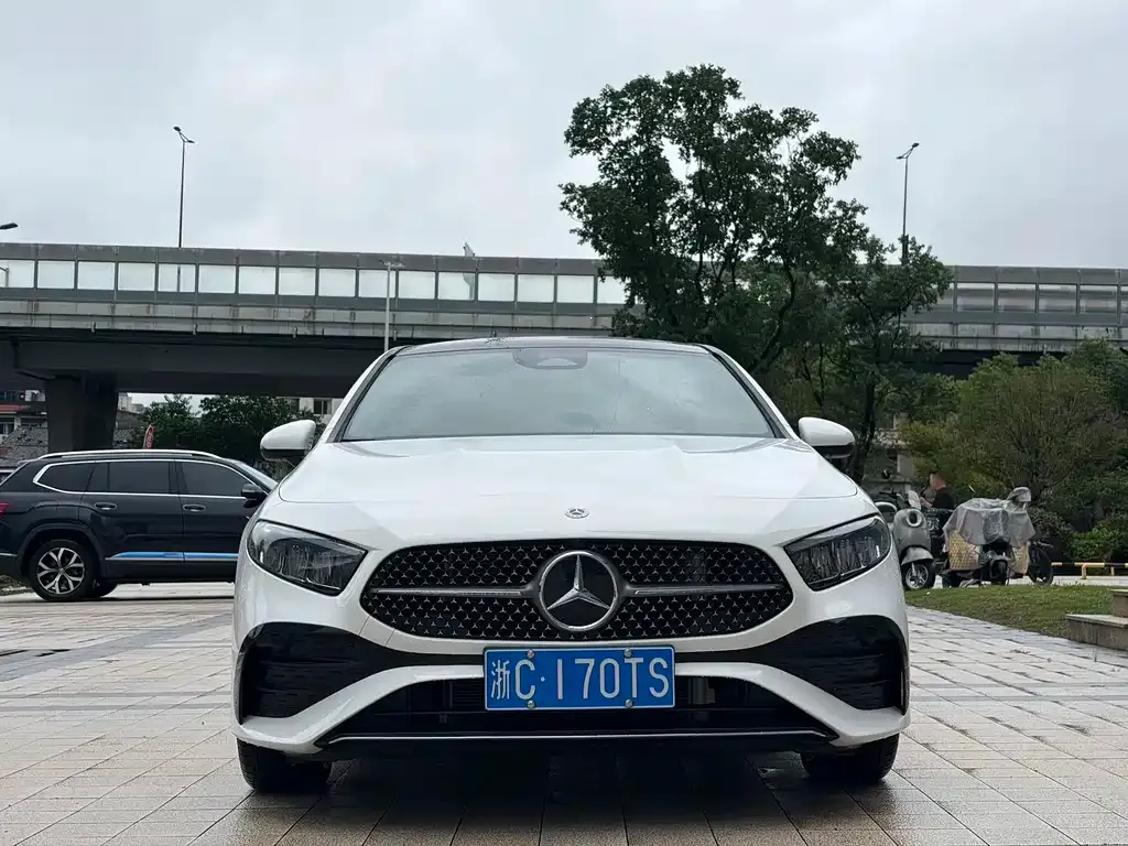 Mercedes-Benz A-Class — фото 6