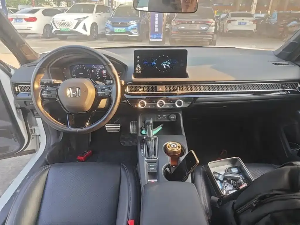 Honda Civic — фото 10