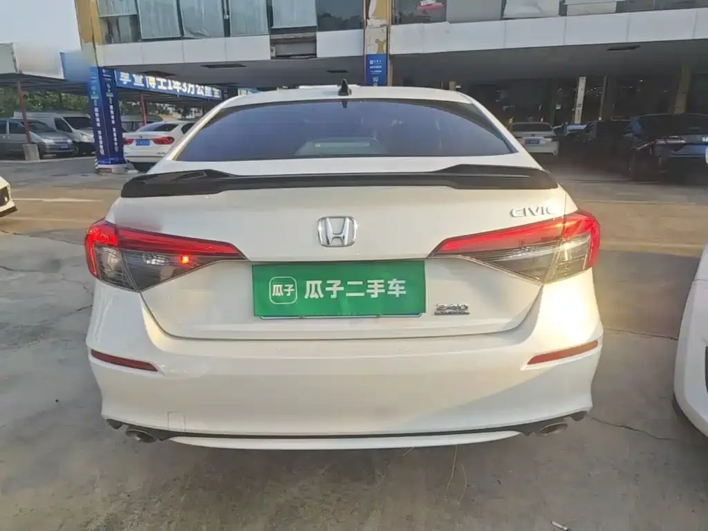 Honda Civic — фото 8