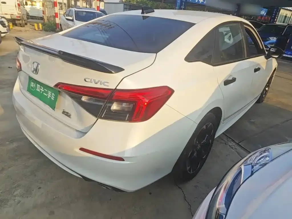 Honda Civic — фото 5