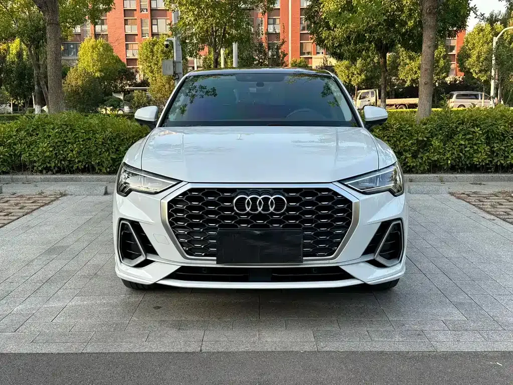 Audi Q3 Sportback — фото 7