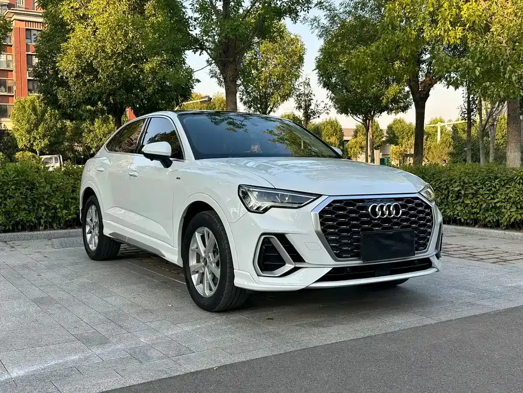 Audi Q3 Sportback — фото 9