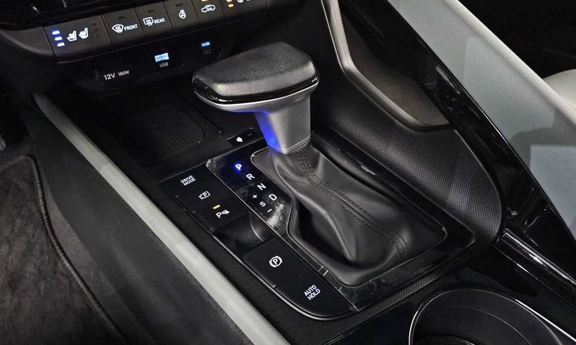 Hyundai AVANTE — фото 6