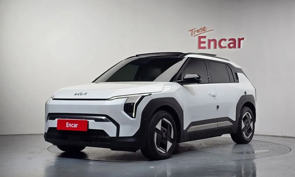 Kia EV3 — фото 1