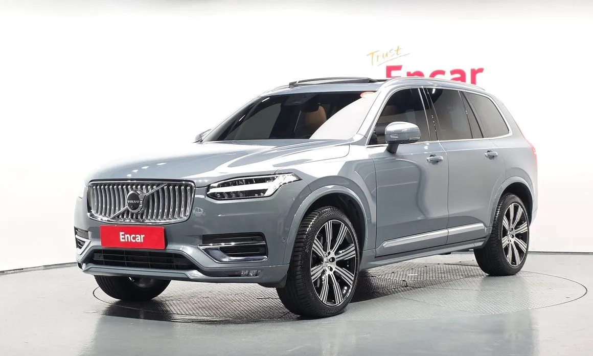 Volvo XC90 — фото 1