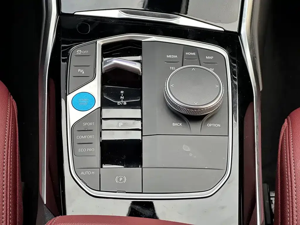 BMW i3 — фото 9