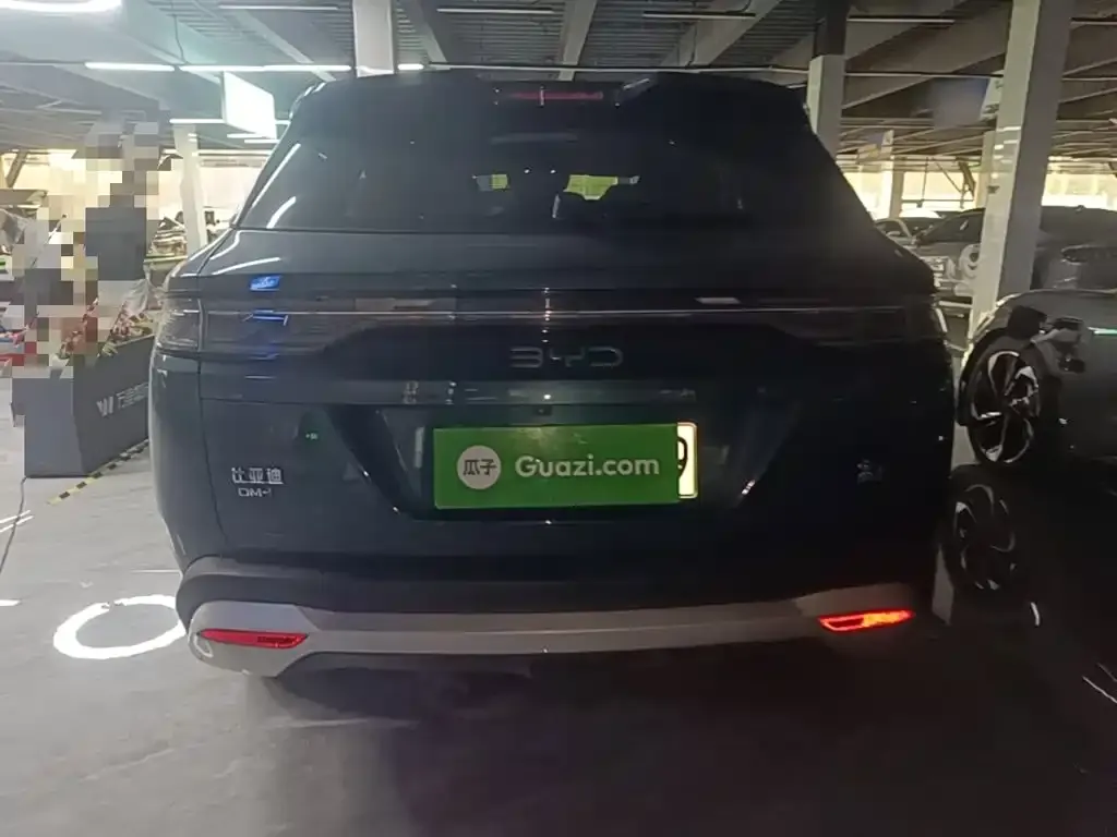 BYD L DM-i — фото 2