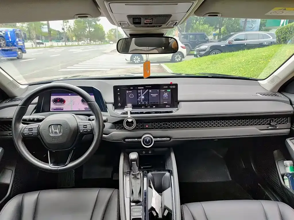 Honda Accord — фото 3