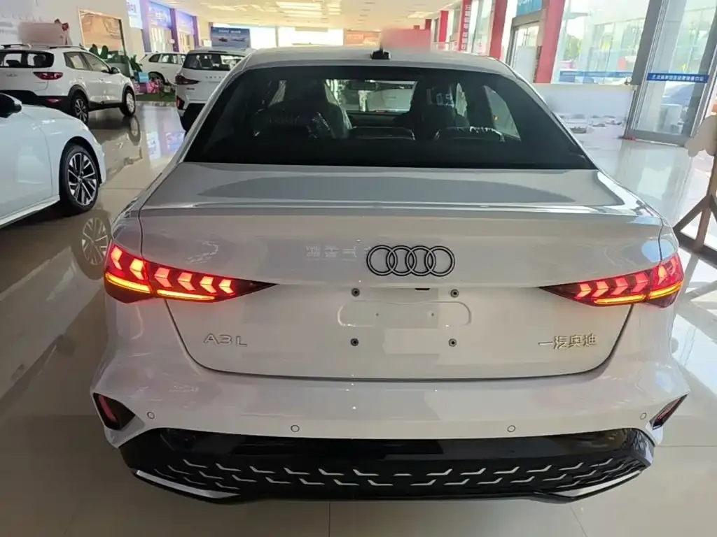 Audi A3 — фото 10