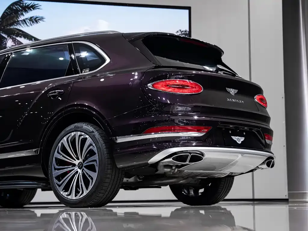 Bentley Bentayga — фото 8