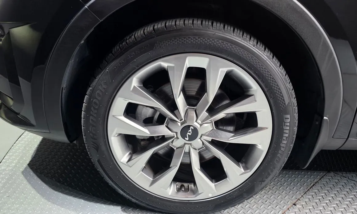 Kia Sorento — фото 6