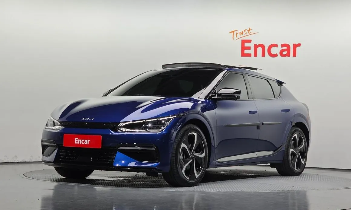 Kia EV6 — фото 1