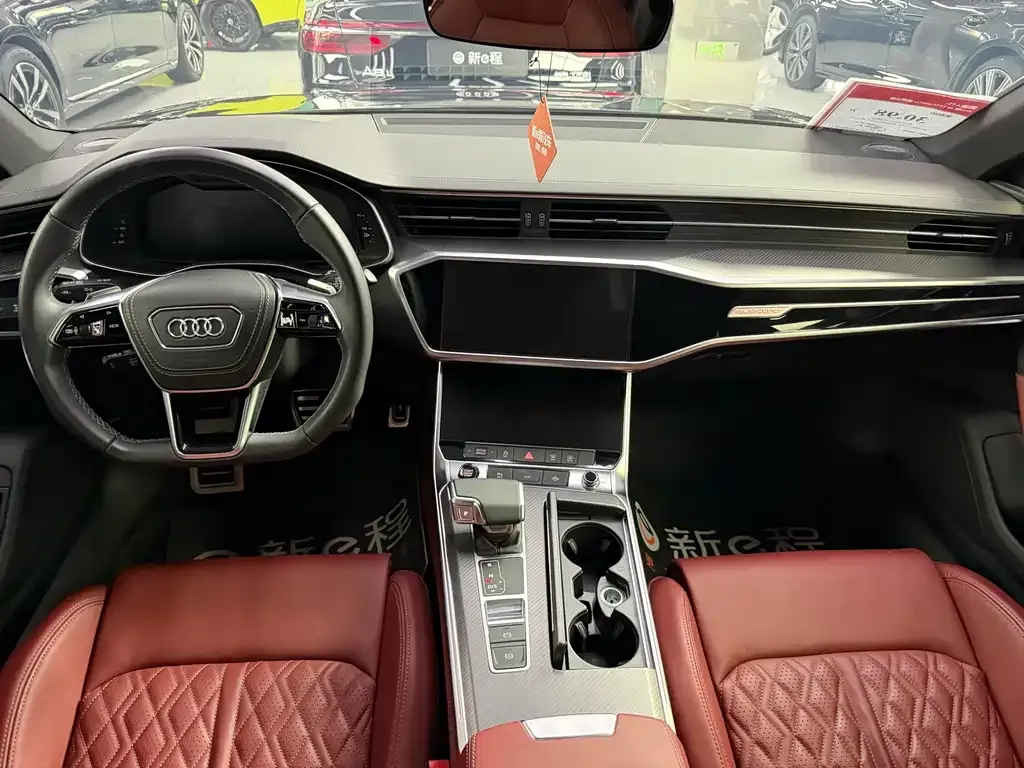 Audi A7L — фото 8