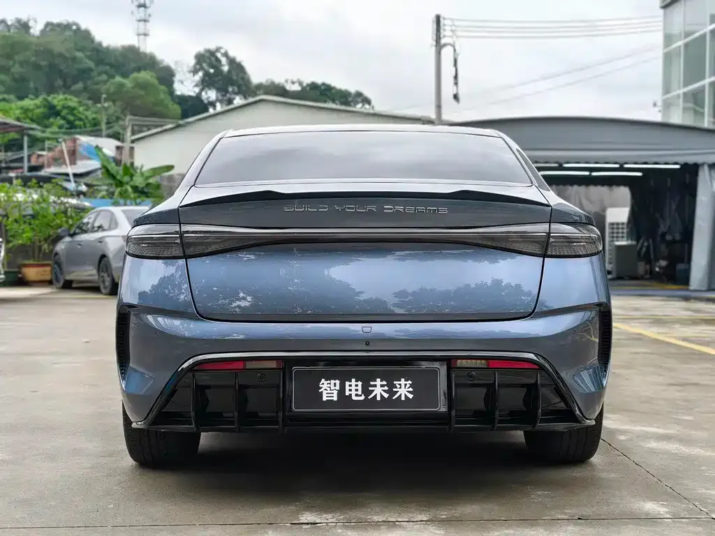 BYD Seal — фото 2