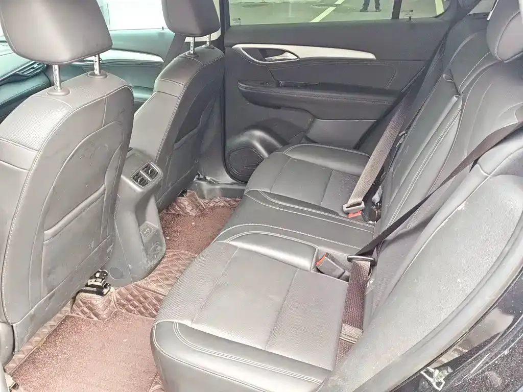 Buick Envision Plus — фото 3