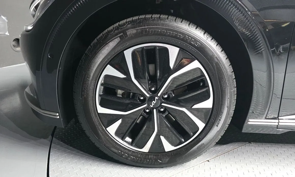 Kia EV6 — фото 6