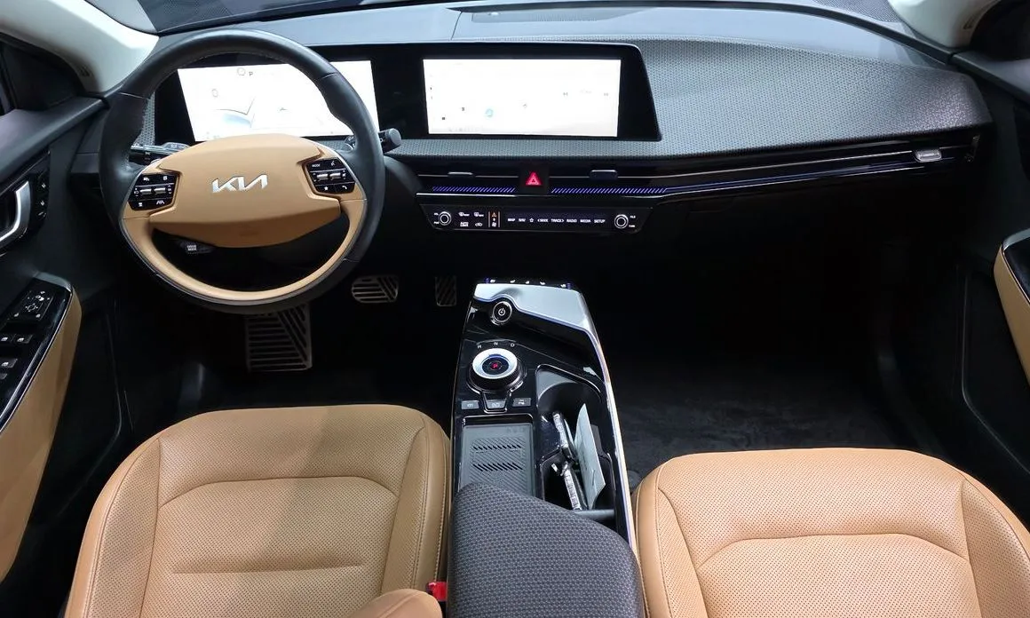 Kia EV6 — фото 7