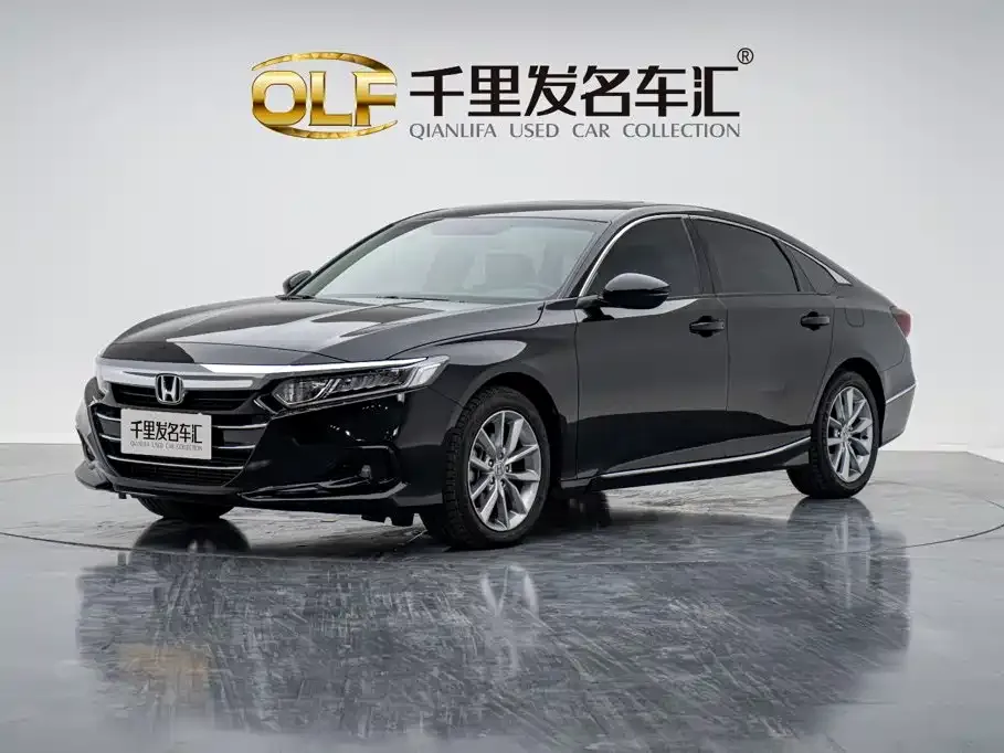 Honda Accord — фото 1