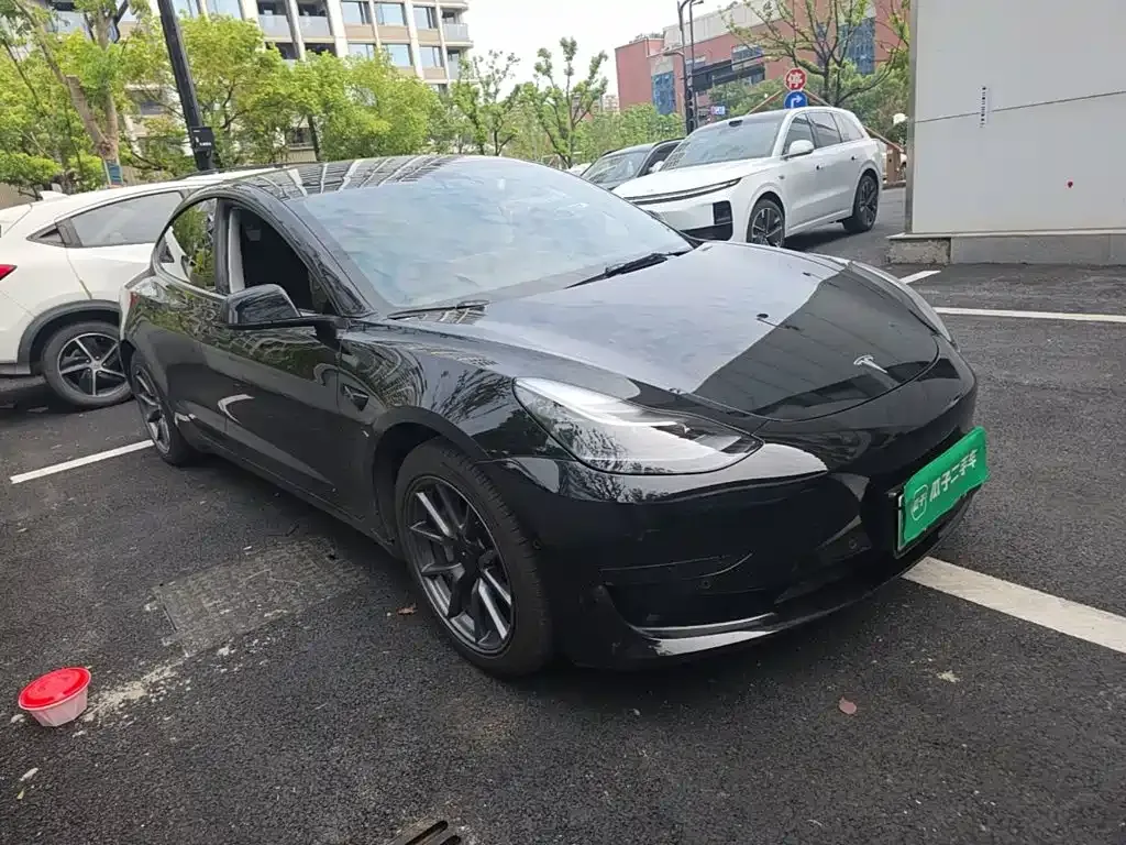 Tesla Model 3 — фото 7