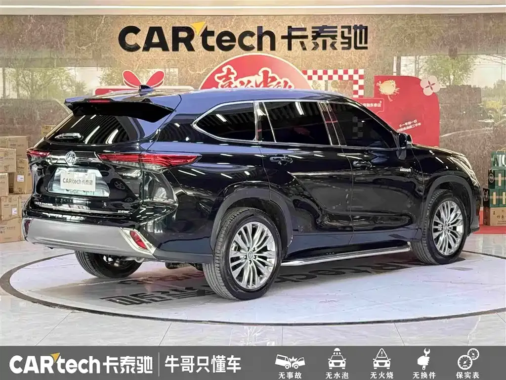Toyota Highlander — фото 10