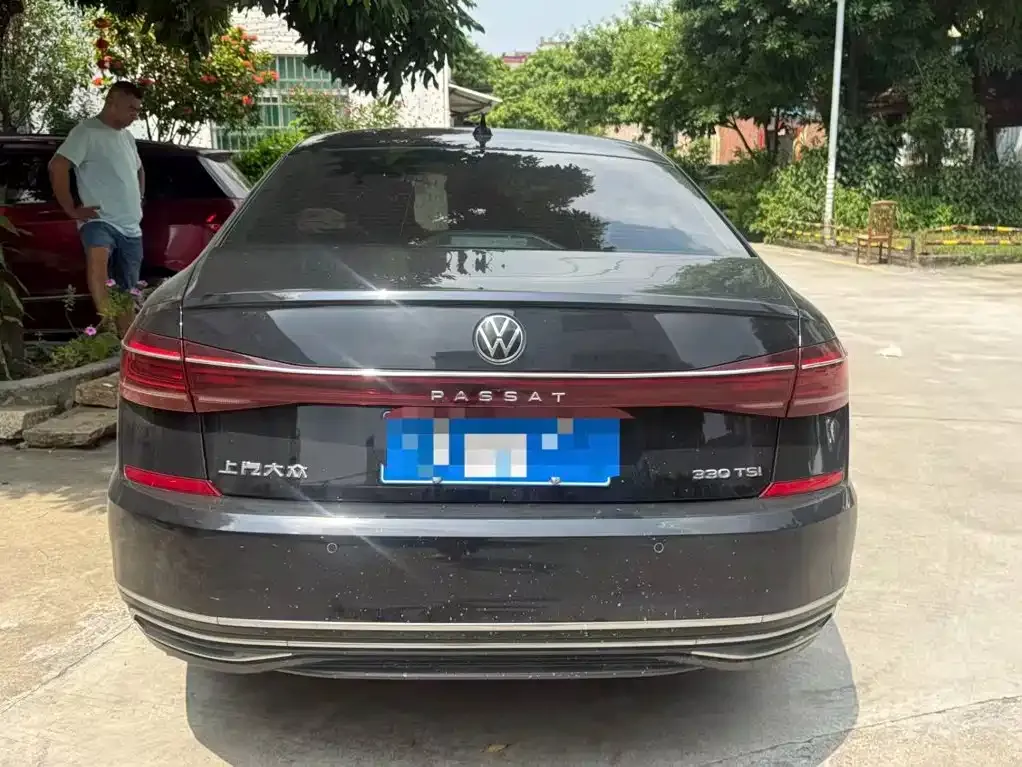 Volkswagen Passat — фото 7