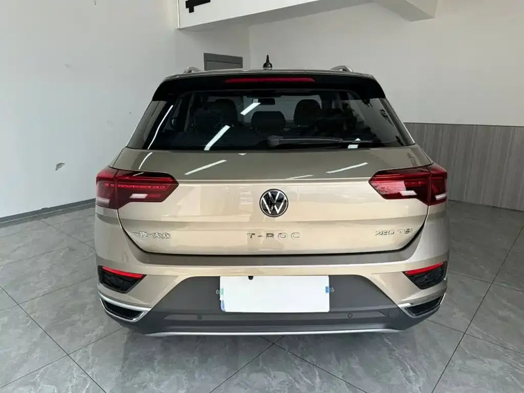 Volkswagen T-Roc — фото 2