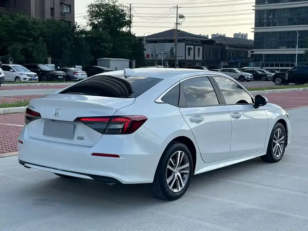 Honda Civic — фото 7