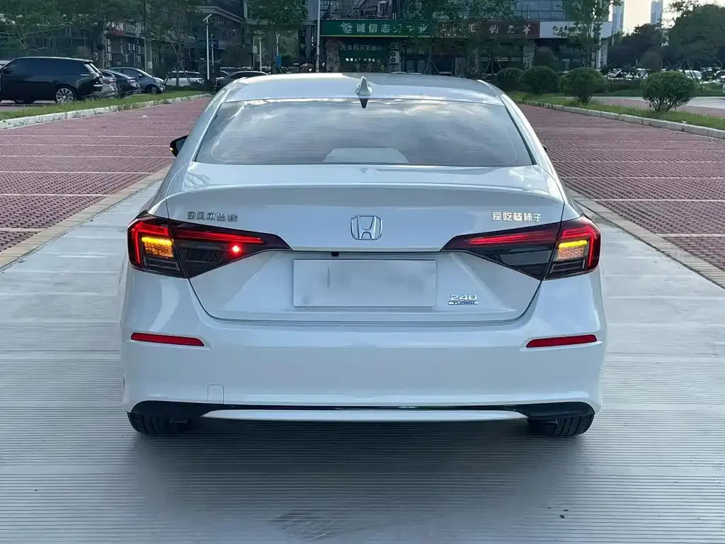 Honda Civic — фото 3