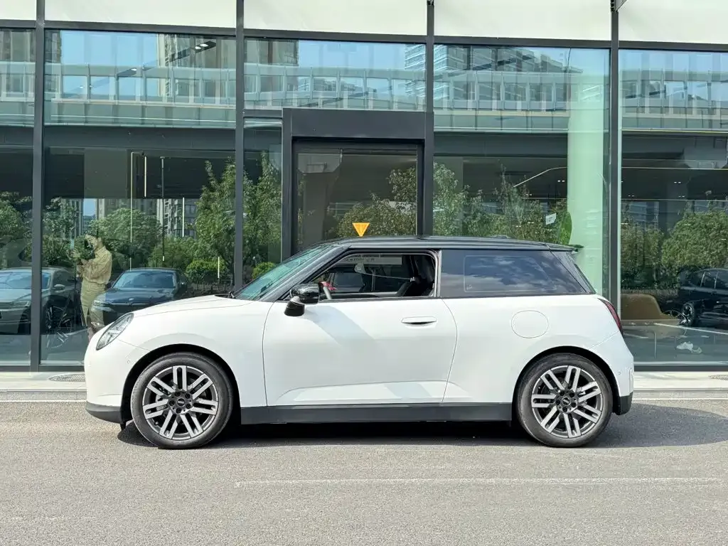 MINI Cooper EV — фото 4
