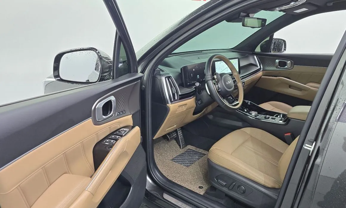 Kia Sorento — фото 10