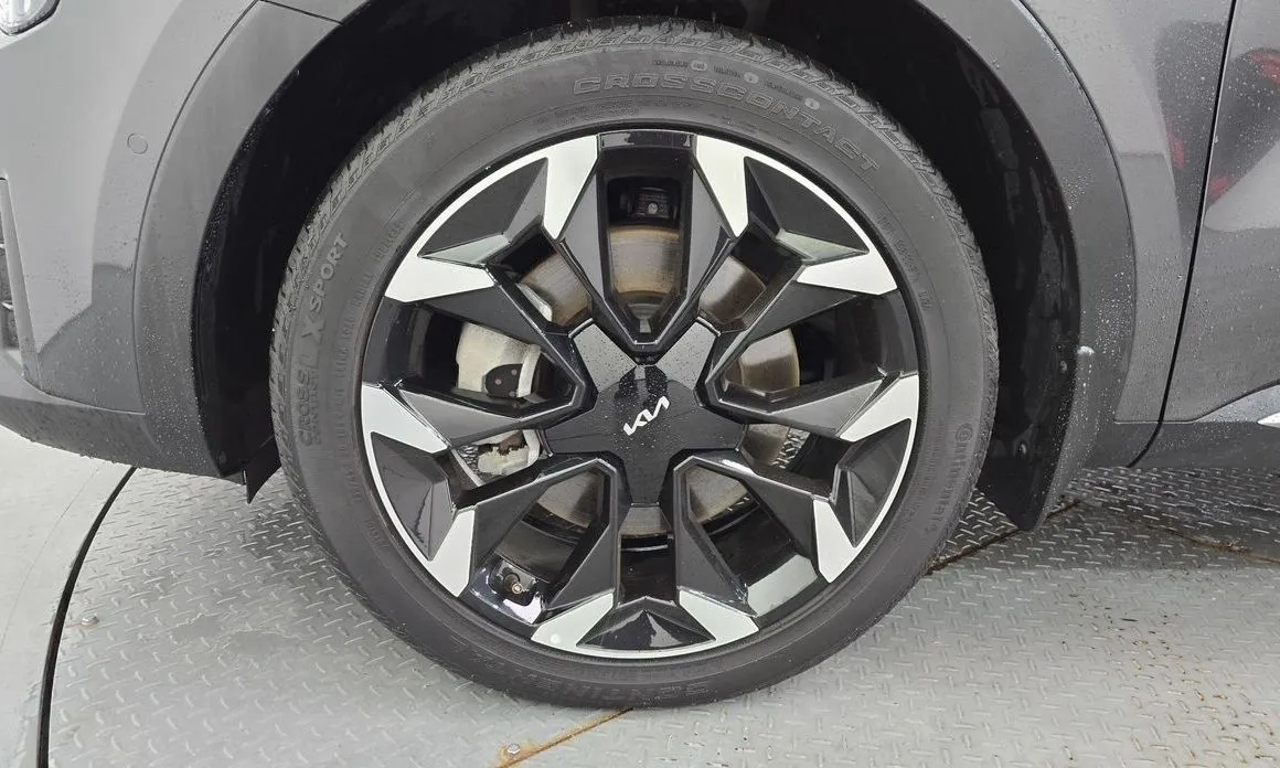 Kia Sorento — фото 7